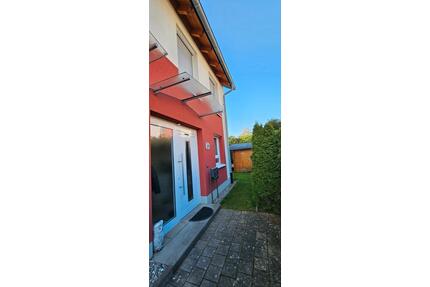 Modernes Reihenendhaus (KFW55) mit Garten, Sauna & Garage in VS - Villingen-Schwenningen