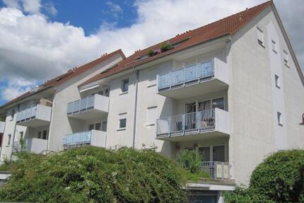 2-Zimmer im DG mit Balkon - 499,00&nbsp;EUR Kaltmiete, ca.&nbsp; 51,00&nbsp;m&sup2; in Bruchsal (PLZ: 76646)