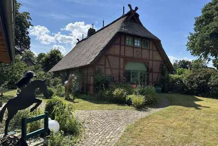 Haus zum Kaufen in Salzhausen 630.000,00 € 170 m²