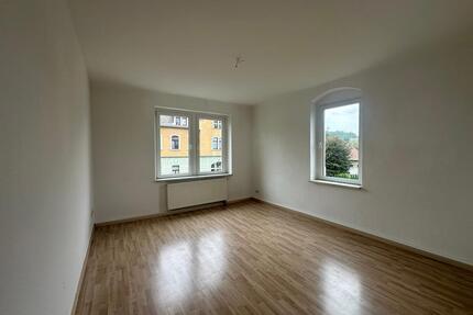 Helle 2-Raumwohnung in ruhiger Lage von Freital