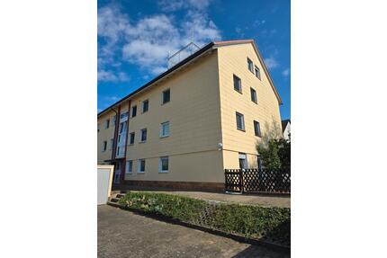 3-Zimmer Wohnung mit Gartenanteil, Terrasse, Garage, Keller - Herzogenaurach