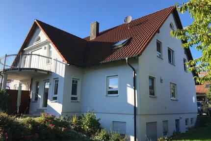 Helle, hochwertige DG Whg. in ruhiger Wohnsiedlung zur Miete - Ederheim