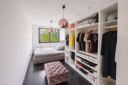 Einziehen und genießen: Frische 2 Zimmer Wohnung mit Stellplatz - Hennigsdorf