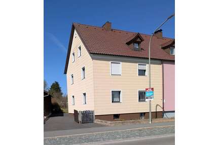 Haus zum Kaufen in Waldsassen 170.000,00 € 146 m²