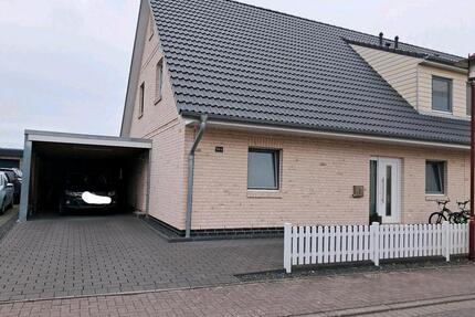 Doppelhaushälfte - 1.500,00&nbsp;EUR Kaltmiete, ca.&nbsp; 140,00&nbsp;m&sup2; in Langenhorn (PLZ: 25842)