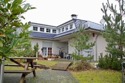 Freistehendes EFH (227 m²) mit Kamin, Sauna & unverbautem Blick - Osloß