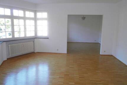 In Rheinnähe - Stadtwohnung im denkmalgeschützten Altbau - Düsseldorf Oberkassel