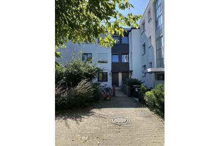 Haus zum Kaufen in Frankfurt 1.490.000,00 € 319 m²