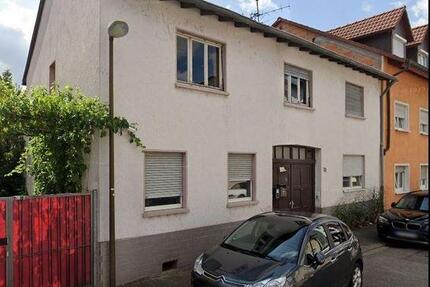 Renovierungsbedürftiges Reihenhaus in Hockenheim