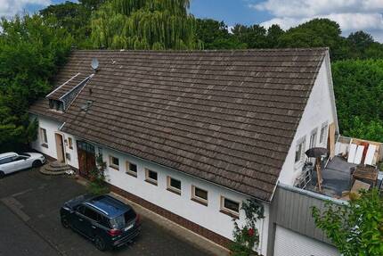 Hier ist alles möglich! Individuelles Wohnhaus mit Atelier und Gewerbefläche in Heinsberg