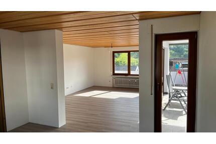 Ideal für Paare: Großzügige 3,5-Zi.-Wohnung in ES-St. Bernhardt - Esslingen am Neckar Hegensberg