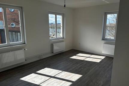 Neue Wohnung, neues Glück! Helle 2-Zimmer-Wohnung - Hamburg Hamburg-Mitte