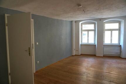 2-Zimmer-Altbauwohnung in Domnähe - Bamberg Am Bruderwald