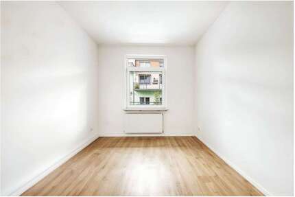 Haus zum Mieten in Bremen 390,00 € 229 m²