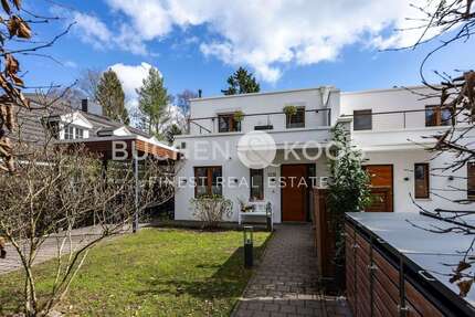 Haus zum Kaufen in Hamburg 2.150.000,00 € 214 m²