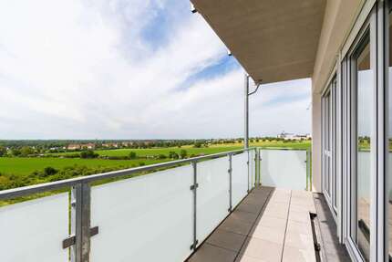 Wohnung zum Mieten in Schkeuditz 900,00 € 79.78 m²