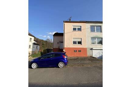Haus zum Kaufen in Wadgassen 109.000,00 € 90 m²