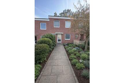 Reihenmittelhaus in HH-Neugraben - Hamburg Neugraben-Fischbek