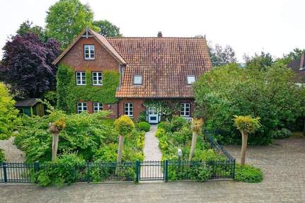 Landhaus der besonderen Art - 999.999,00&nbsp;EUR Kaufpreis, ca.&nbsp; 444,60&nbsp;m&sup2;&nbsp;Wohnfl&auml;che in Wentorf A.S. (PLZ: 23898)