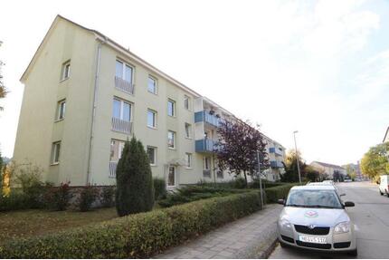 Erstbezug nach Badsanierung - 419,00&nbsp;EUR Kaltmiete, ca.&nbsp; 53,40&nbsp;m&sup2; in Neubrandenburg (PLZ: 17033)