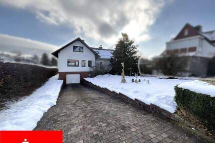 Traumhafter Blick zum Meißner! - 248.000,00&nbsp;EUR Kaufpreis, ca.&nbsp; 176,00&nbsp;m&sup2;&nbsp;Wohnfl&auml;che in Großalmerode (PLZ: 37247) Laudenbach