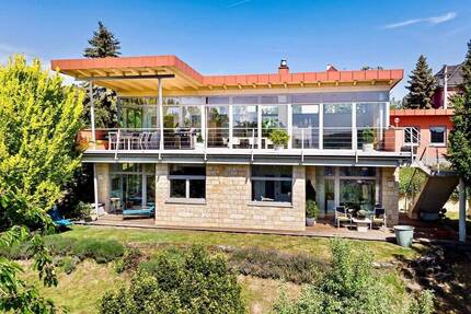 *Individuelles und sehr hochwertiges Architektenhaus in ruhiger und grüner Bestlage* - Meißen