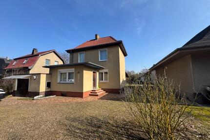 Einfamilienhaus mit Grossen Grundstück und Entwicklungspotenzial - Falkensee