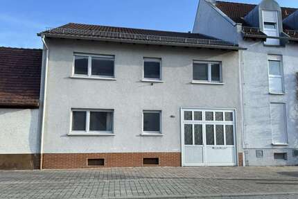 Haus zum Kaufen in Graben-Neudorf 490.000,00 € 224.3 m²