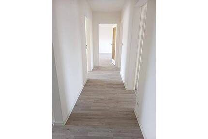 Wunsiedel! Sanierte 4-Zimmer-Wohnung mit Balkon WE05