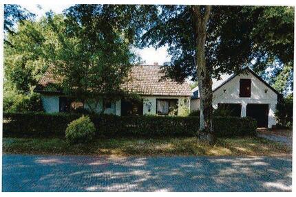 Freistehendes Einfamilienhaus - 250.000,00&nbsp;EUR Kaufpreis, ca.&nbsp; 140,00&nbsp;m&sup2; in Osterholz-Scharmbeck (PLZ: 27711)