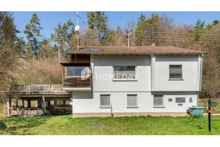 Solides Einfamilienhaus mit Sanierungsbedarf auf schönem Grundstück - Burladingen - Gauselfingen