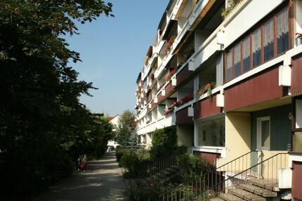 3-Zimmer-Wohnung mit Balkon - 390,00&nbsp;EUR Kaltmiete, ca.&nbsp; 70,71&nbsp;m&sup2; in Dessau-Roßlau (PLZ: 06842)