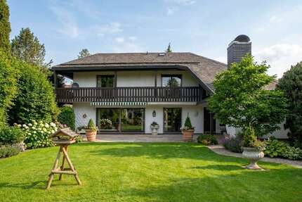 Haus zum Kaufen in Gauting 2.280.000,00 € 228.26 m²