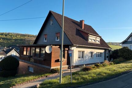 Mehrfamilienhaus - 220.000,00&nbsp;EUR Kaufpreis, ca.&nbsp; 173,00&nbsp;m&sup2; in Wilnsdorf (PLZ: 57234)