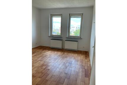 schöne Altbauwohnung - 690,00&nbsp;EUR Kaltmiete, ca.&nbsp; 60,00&nbsp;m&sup2; in Nürnberg (PLZ: 90431) Gaismannshof