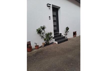 Vermiete 2,5 Zimmer Wohnung - 800,00&nbsp;EUR Kaltmiete, ca.&nbsp; 87,00&nbsp;m&sup2; in Tauberbischofsheim (PLZ: 97941)