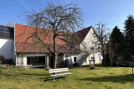 Haus zum Kaufen in Warburg Menne 199.000,00 € 260 m² - Warburg / Menne