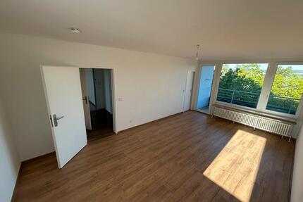 Sanierte Helle 3Zi Wohnung 4.OG Fahrstuhl Zentral - Koblenz Karthause