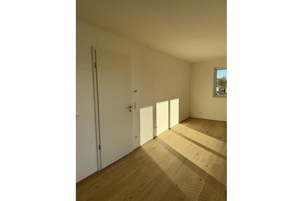 Wohnung zur Miete - 1.275,00&nbsp;EUR Kaltmiete, ca.&nbsp; 60,00&nbsp;m&sup2; in Freilassing (PLZ: 83395)