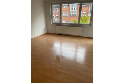 2 Zimmer Wohnung 900,- ab 1. Mai - Elmshorn