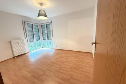 3 Zimmer Wohnung in Laupheim - 1.105,00&nbsp;EUR Kaltmiete, ca.&nbsp; 74,40&nbsp;m&sup2; in Laupheim (PLZ: 88471)
