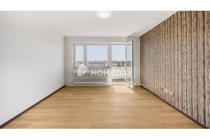Komfortabel ankommen: Bezugsfreie 3-Zimmer-Wohnung mit Loggia - Emden Herrentor
