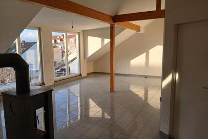 84qm Penthousewohnung mit Kaminofen und Fussbodenheizg von Privat - Frankfurt am Main Oberrad