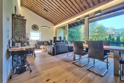 Top-renoviertes Traumhaus mit Bergpanorama in Schliersee- fantastischer Weitblick und Sonne pur