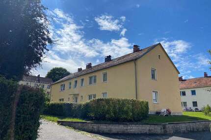 Wohnung zum Mieten in Sulzbach-Rosenberg 246,20 € 57.65 m²