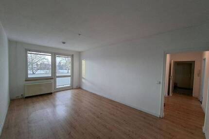 kleine 3- Raumwohnung mit Balkon auf dem Land Zodel