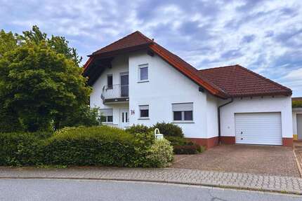 Haus zum Mieten in Groß-Rohrheim 1.890,00 € 157 m²