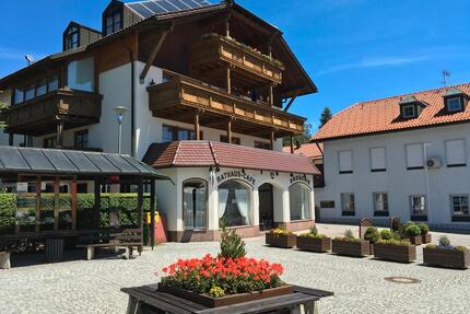 4-Zimmer WohnungSüdseite BischofsmaisErstbezug nach Sanierung