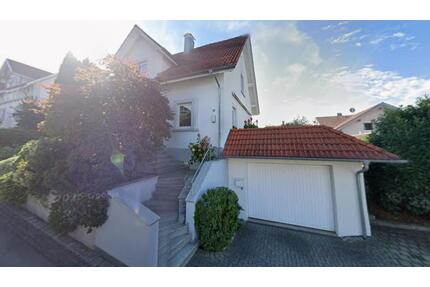 Großzügiges Einfamilienhaus mit Terrasse und Garage – Mühlhasuen - Eberhardzell