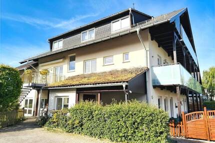 Individuell geschnittene Wohnung mit großem Garten in ruhiger Lage - Wiesbaden Breckenheim